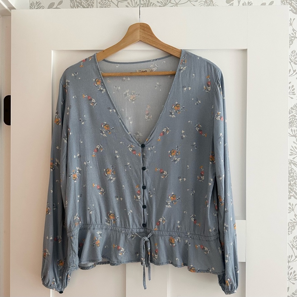 Faherty | Alexandra Blue Floral Blouse with Button Detail